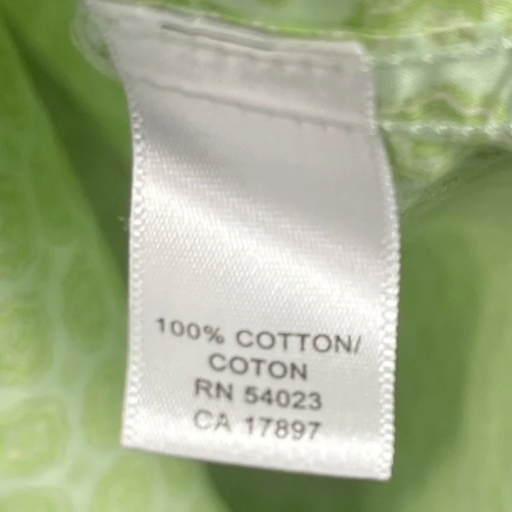 Banana Republic Button Down Men Medium 15-15.5 Green Geometric Medallion‎ Cotton